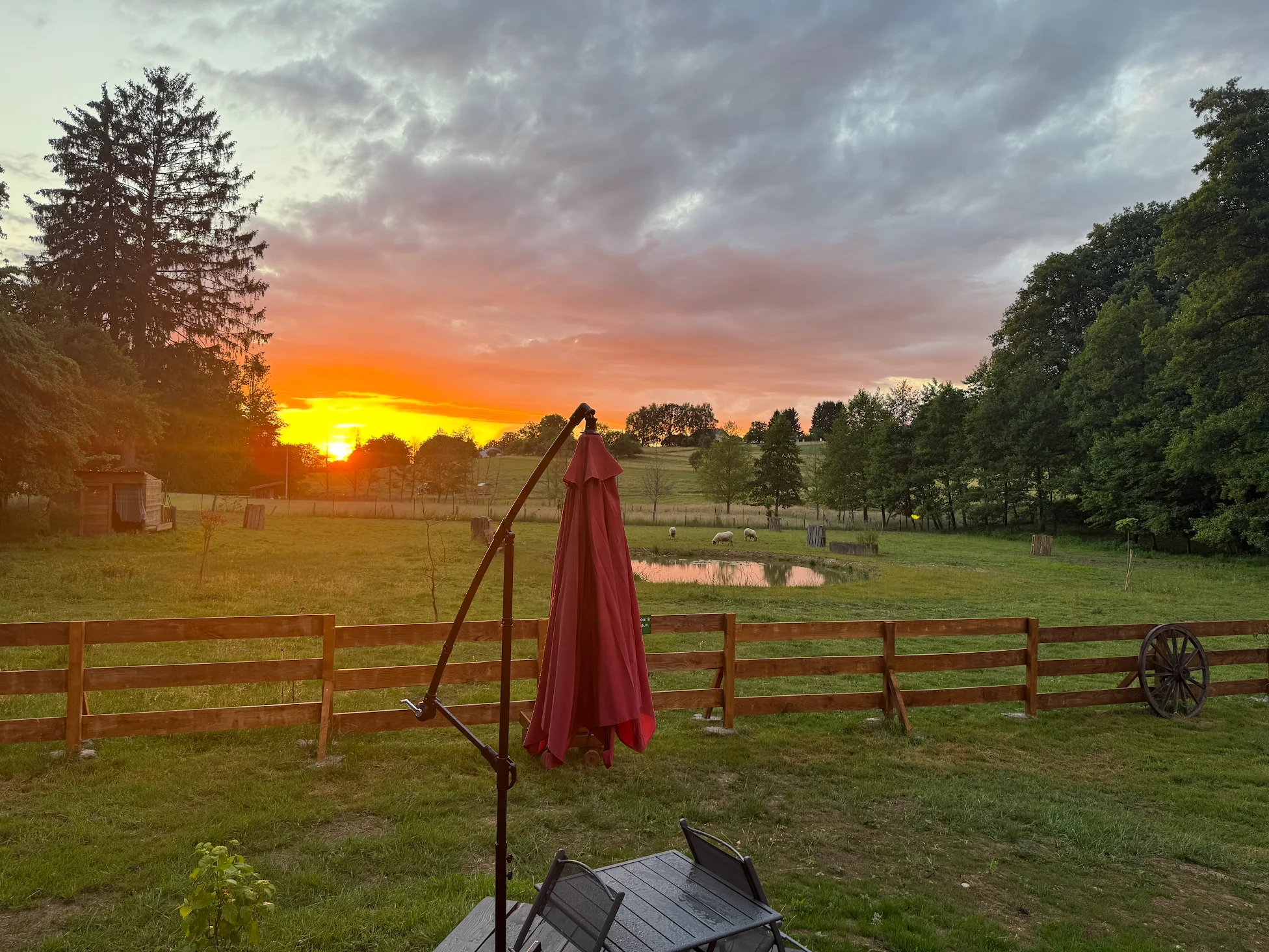 exterieur coucher de soleil